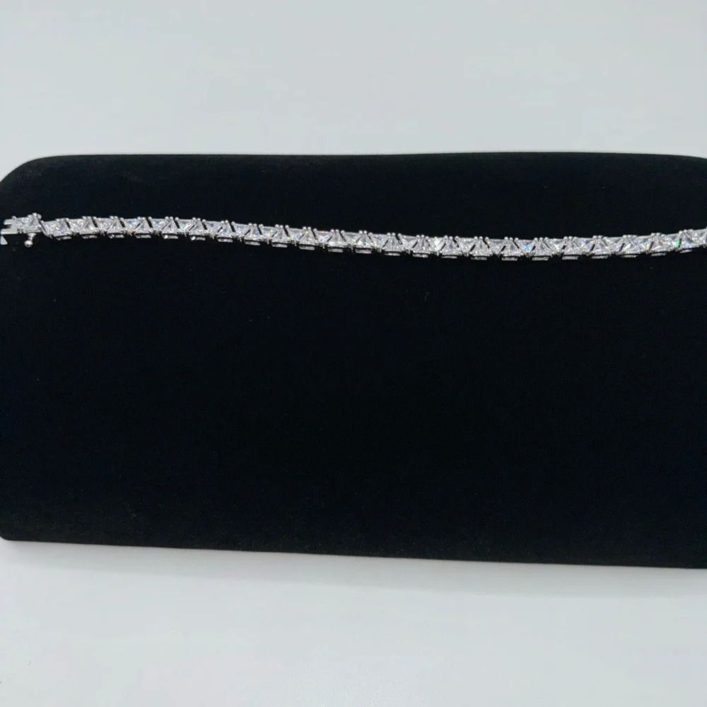 18k 13ct Trillion Tennis Bracelet - Picture 12 of 14